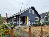 Building Photo - 905 NE 80th Ave