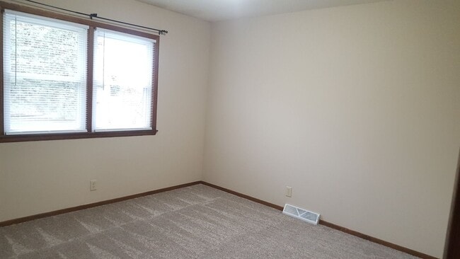 Building Photo - 3718 Convair Ln