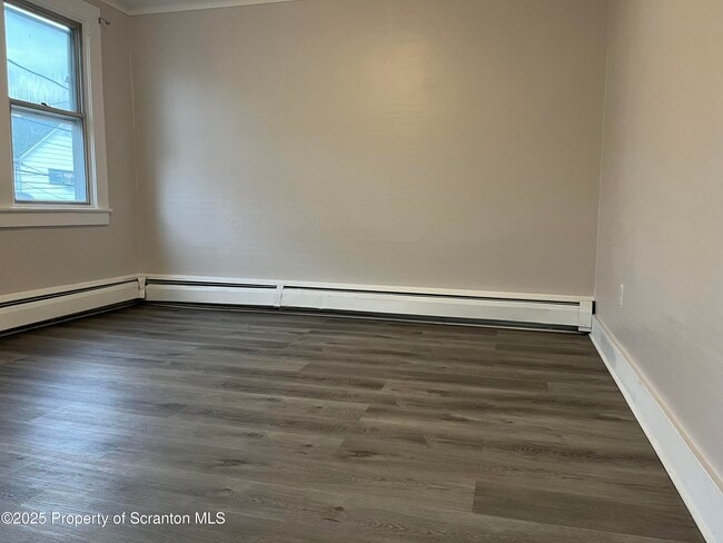 Building Photo - 315 Aswell Ct