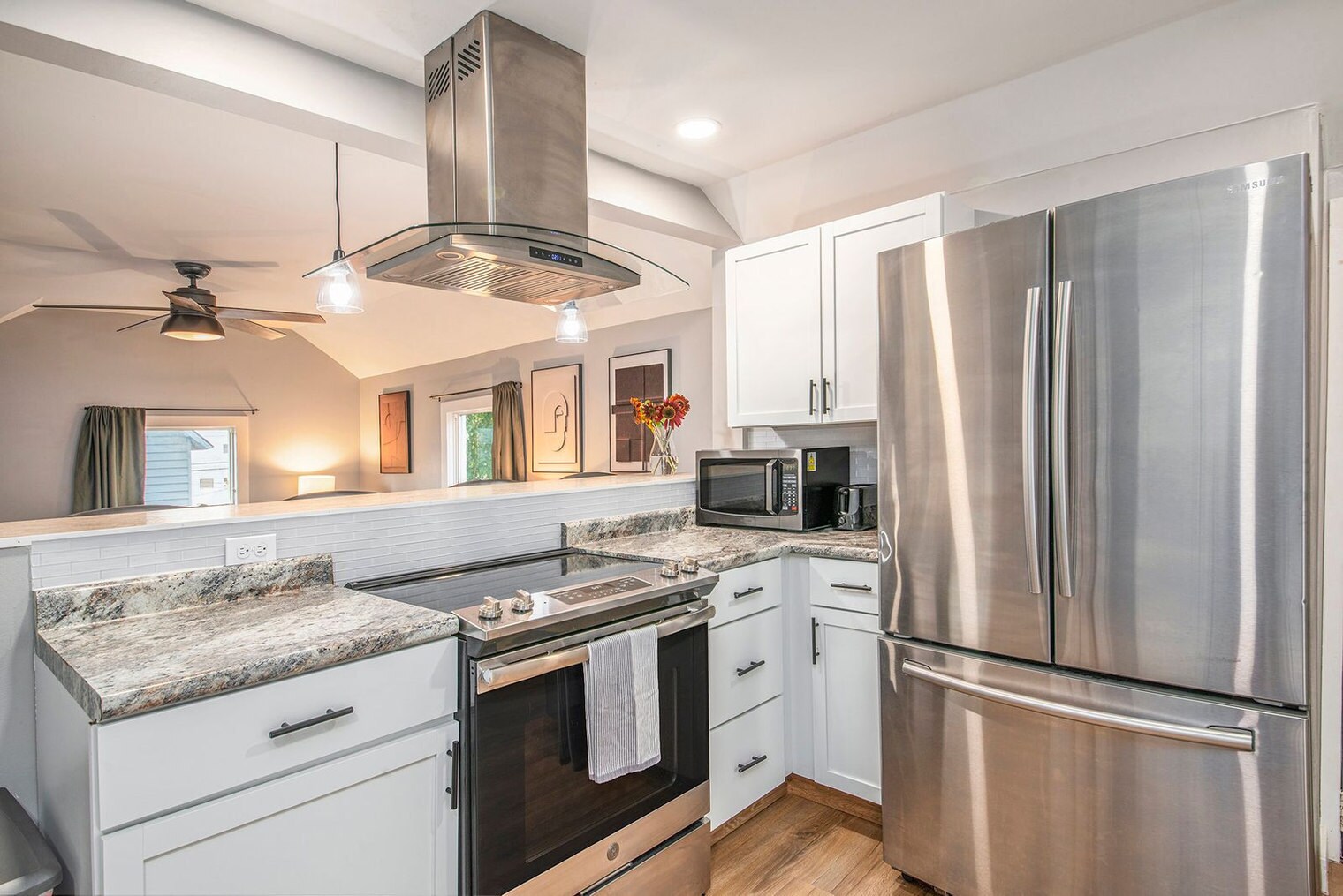 Building Photo - 415 6th St NW