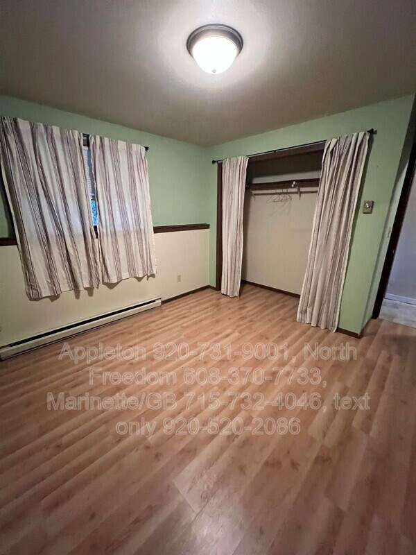 Building Photo - 494 Cedar St