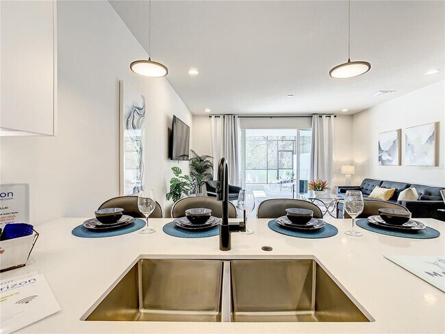 Building Photo - 17230 Blessing Dr