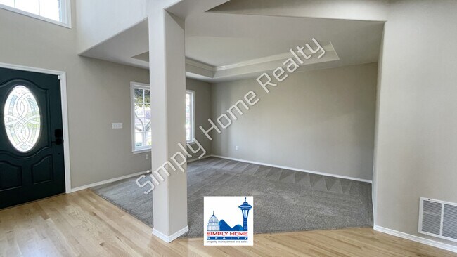 Building Photo - Step Inside this beautiful Home in Tacoma!