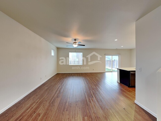 Building Photo - 1950 NW 23rd St