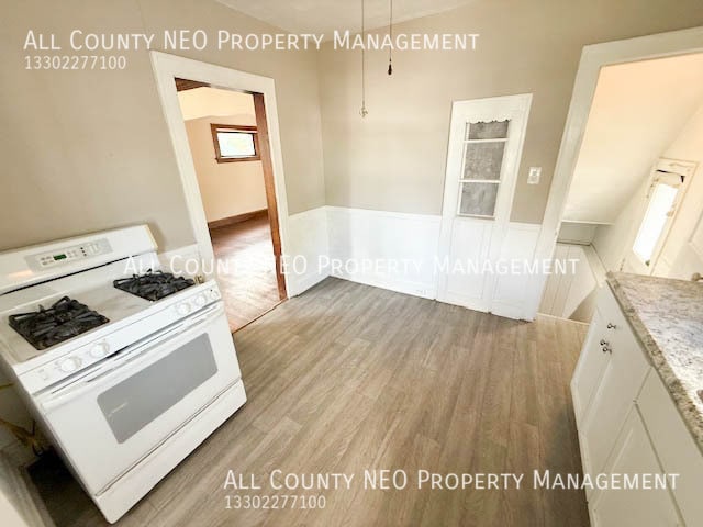 Building Photo - 3521 W 123rd St