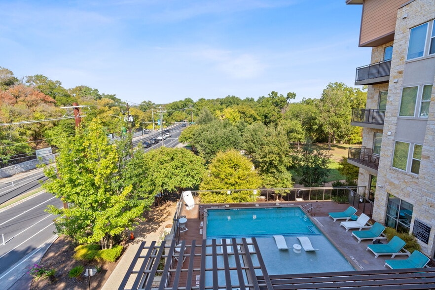 Building Photo - 1900 Barton Springs Rd