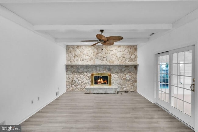 Building Photo - 5 Greenleigh Cir