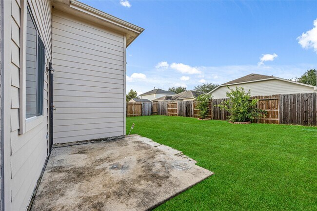 Building Photo - 19943 Black Pearl Ct