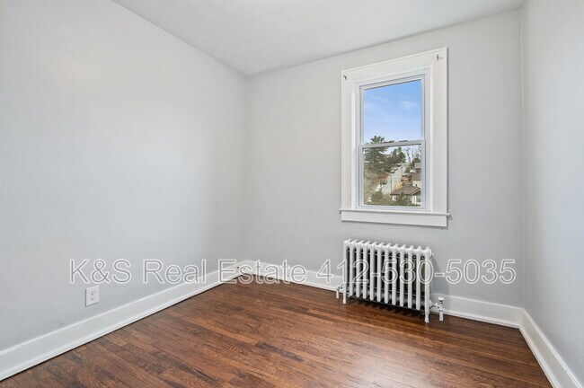 Building Photo - 139 Sumner Ave