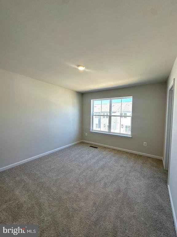 Building Photo - 324 Watercourse Dr