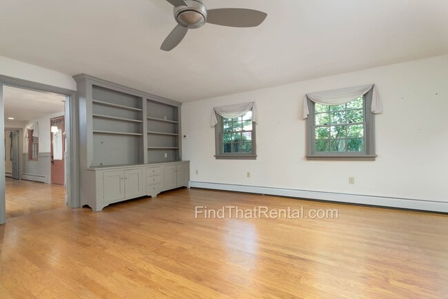 Building Photo - AVAILABLE NOW! Restored historic downtown Carlisle rental with fenced yard, pond, balcony, and ha...