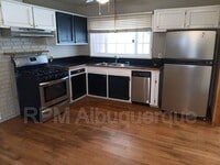 Building Photo - 7901 Hannett Ave NE
