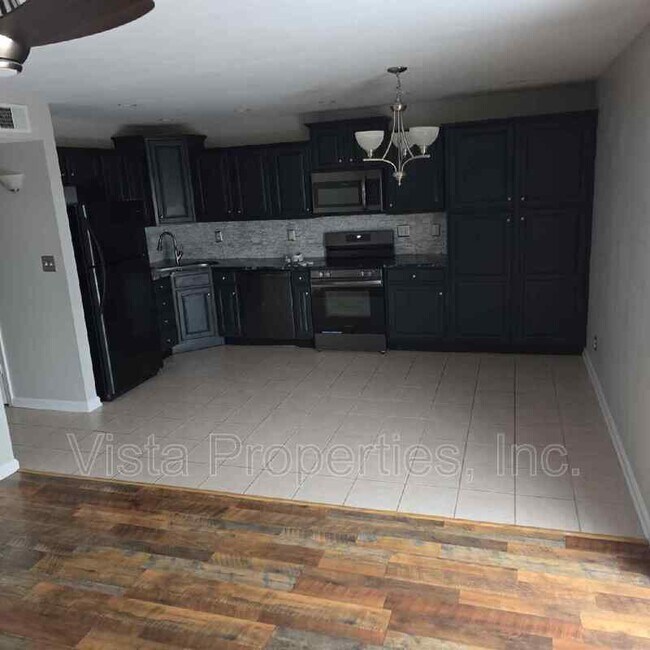 Building Photo - 737 N Hite Ave