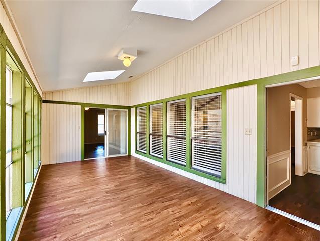 Building Photo - 2103 Marin