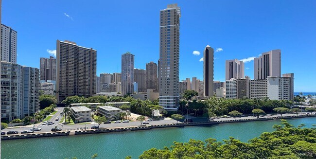Building Photo - 1848 Kahakai Dr