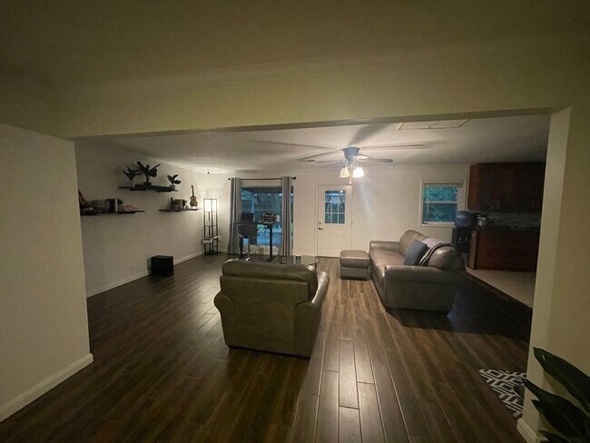 Building Photo - 5711 Capello Dr