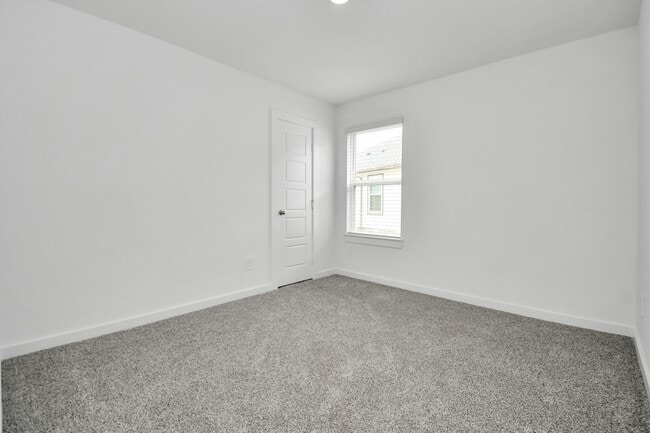 Building Photo - 1123 Briscoe Ct