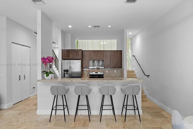 Building Photo - 3506 NE 166th St