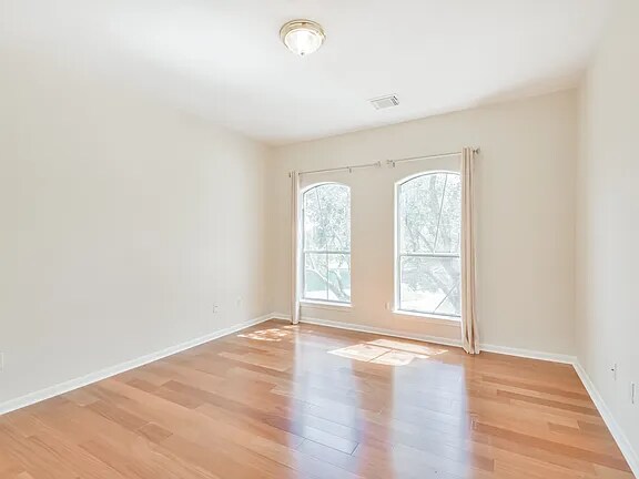 Building Photo - 2502 Bridge Hampton Way