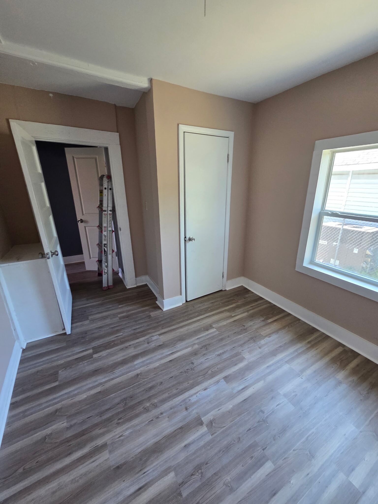 $500 Bedroom 2 - 545 Salley St