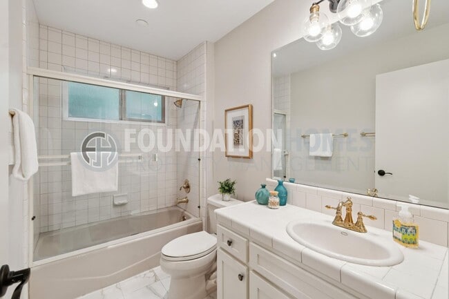 Building Photo - Tranquil Corte Madera Townhouse! DECK! 2 C...