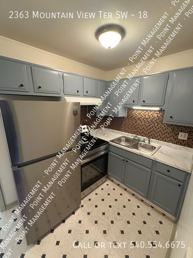 Building Photo - 2363 Mountain View Terrace SW