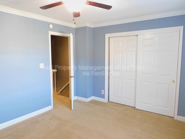 Building Photo - 620 Walker Ave