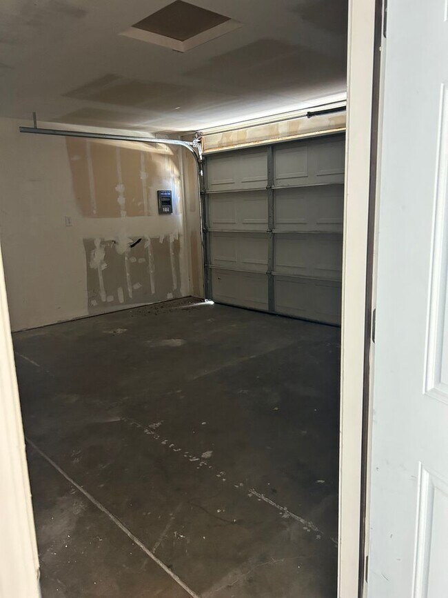 Building Photo - 3801 Sherman Ln