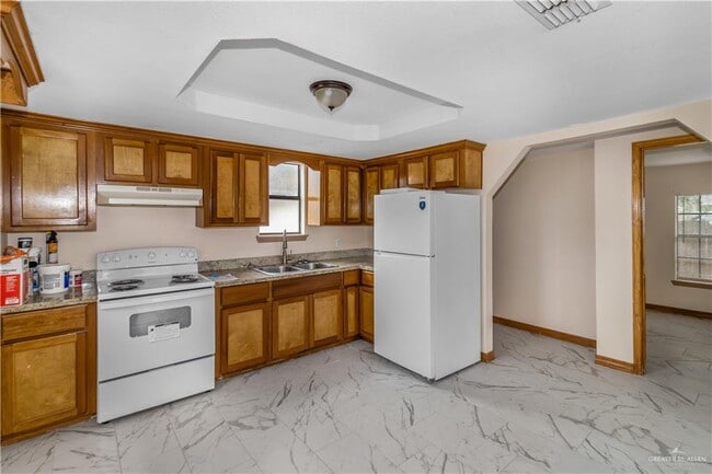 Building Photo - 9 Santa Rosa