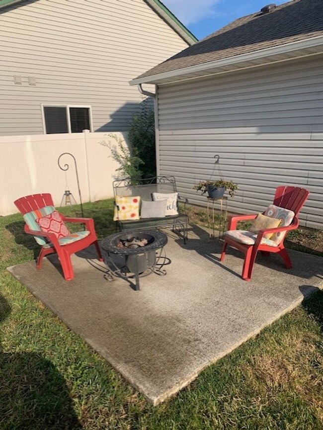 Building Photo - Lovely 3 bedroom 2 bath Post Falls Home!