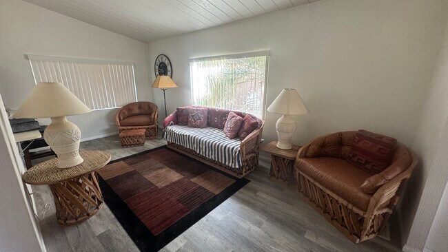 Building Photo - 35239 Bandana Cir