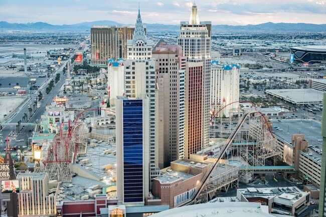Building Photo - Waldorf Astoria Las Vegas- 1 bed .5 bath on the 39th floor!
