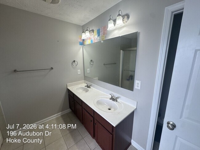 Building Photo - 196 Audubon Dr