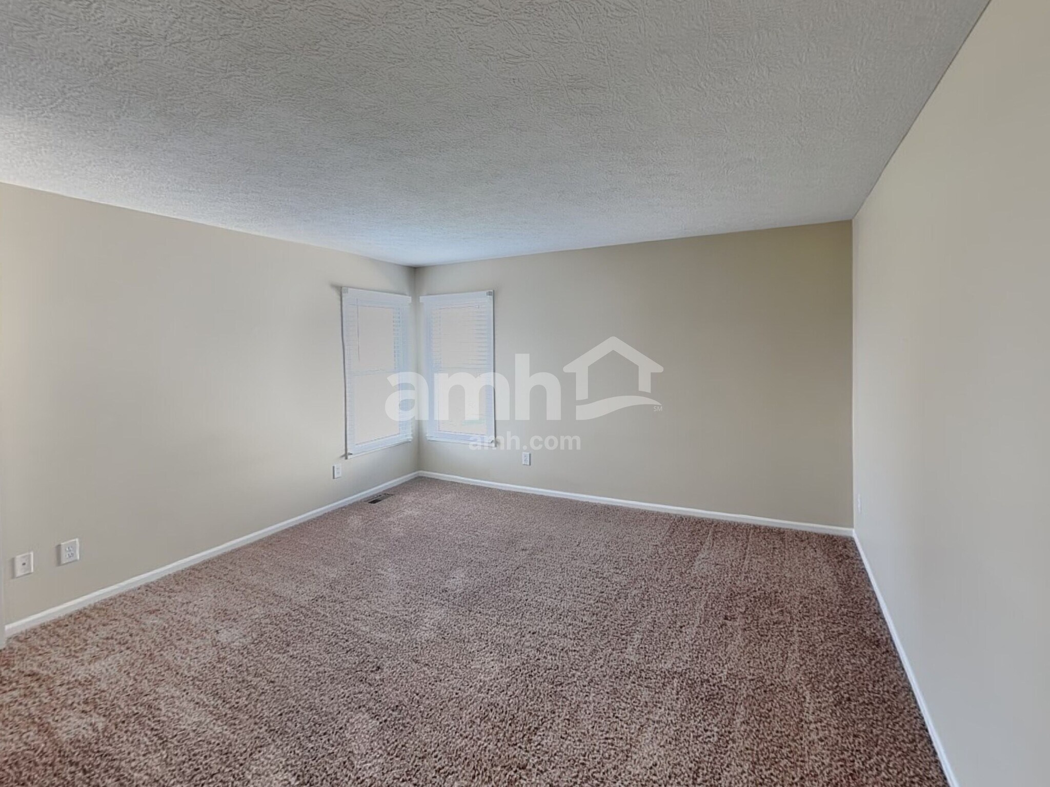 Building Photo - 279 Rockmill St