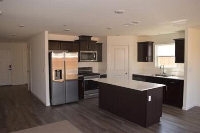 Building Photo - 4543 Iris Ct