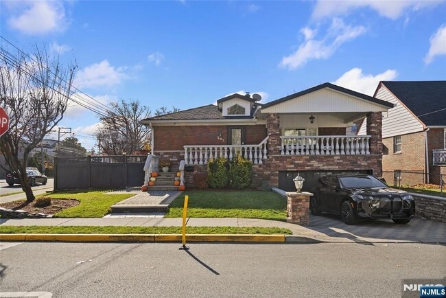 Primary Photo - 202 Knox Ave