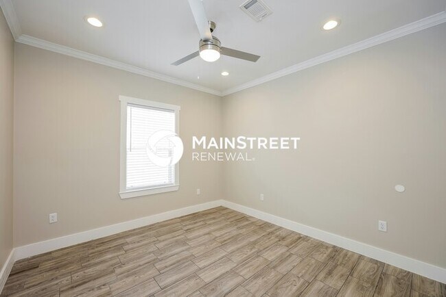 Building Photo - 4 Bedroom Pet-Friendly Home in San Antonio...