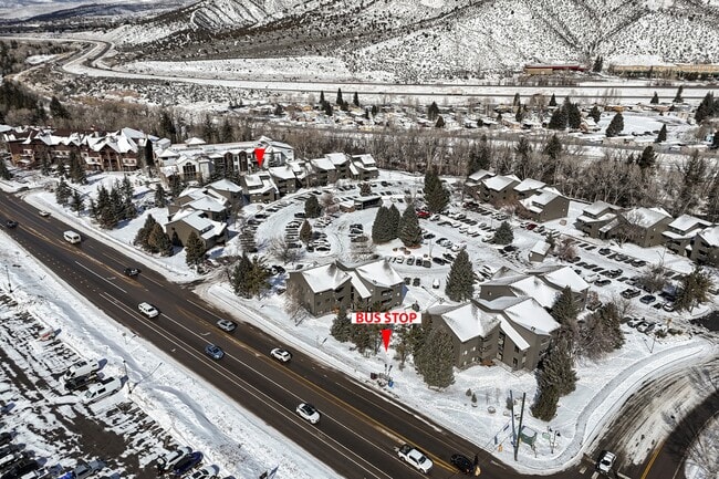 Building Photo - 1016 W Beaver Creek Blvd