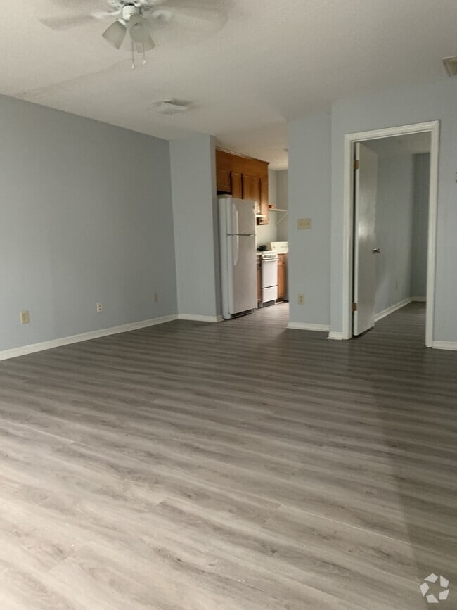 Building Photo - 123 Pearl Cir