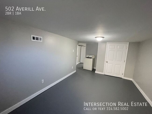 Building Photo - 502 Averill Ave