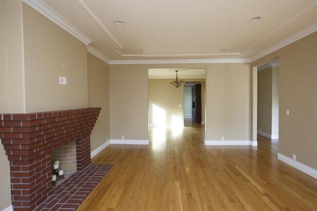 Building Photo - 144 Costa Rica Ave