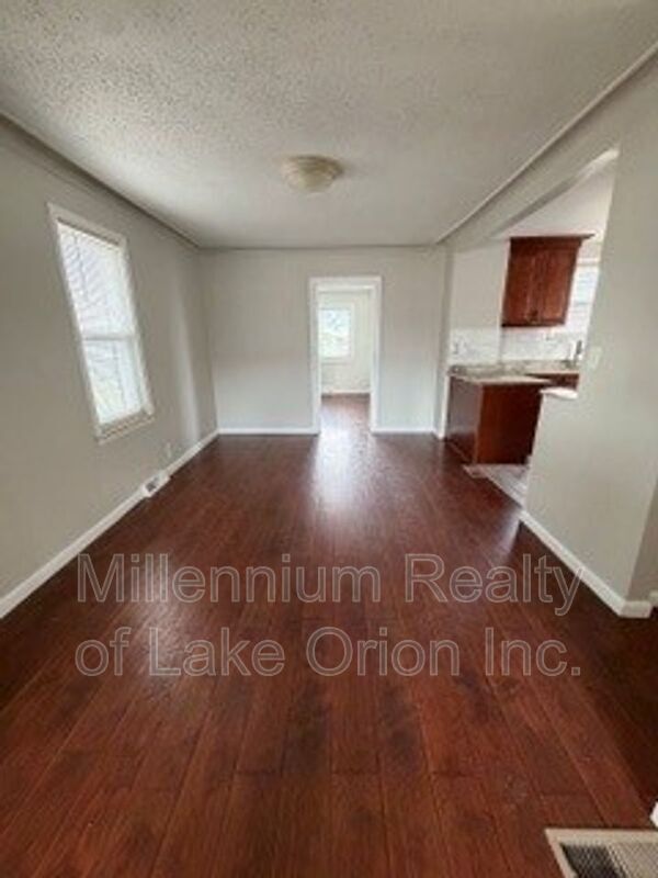 Building Photo - 6010 Hartwell St