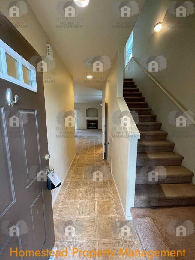 Building Photo - 232