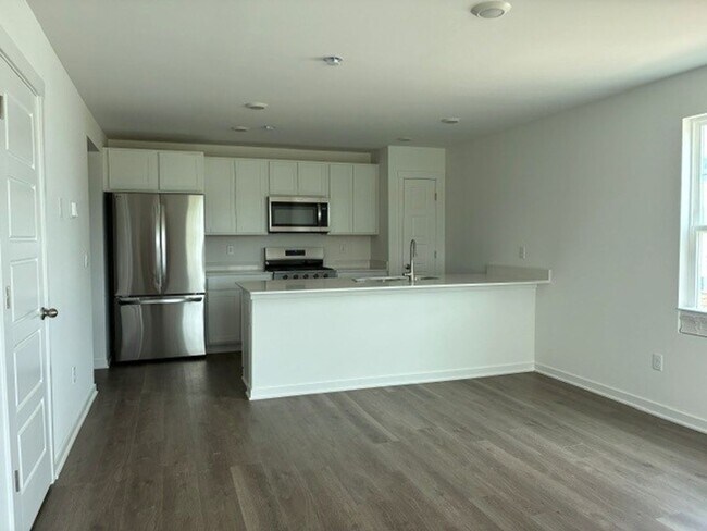 Building Photo - Brand New 3 Bedroom - 2.5 Bath Condo in Union Grove
