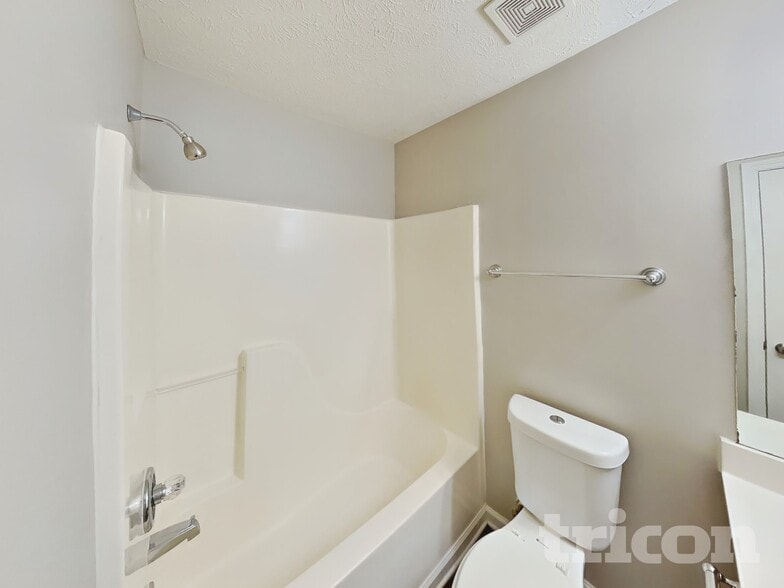 Building Photo - 1535 Ballater Dr