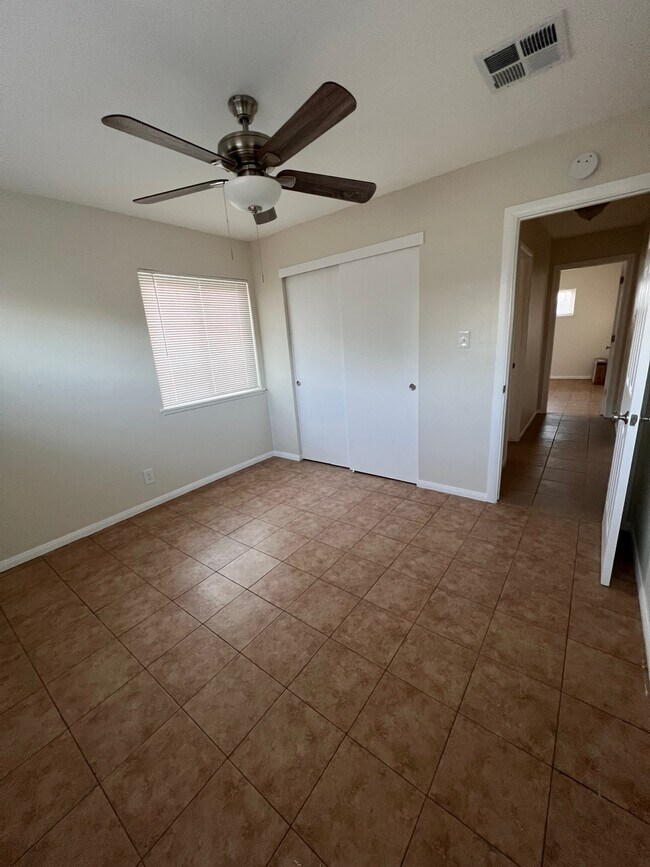 Building Photo - 115 George Pl