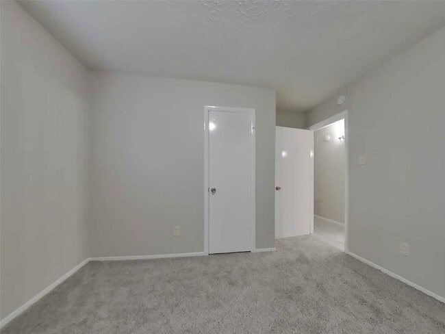 Building Photo - 4615 Tealgate Dr