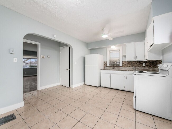 Building Photo - 1728-1730 West Mound Street