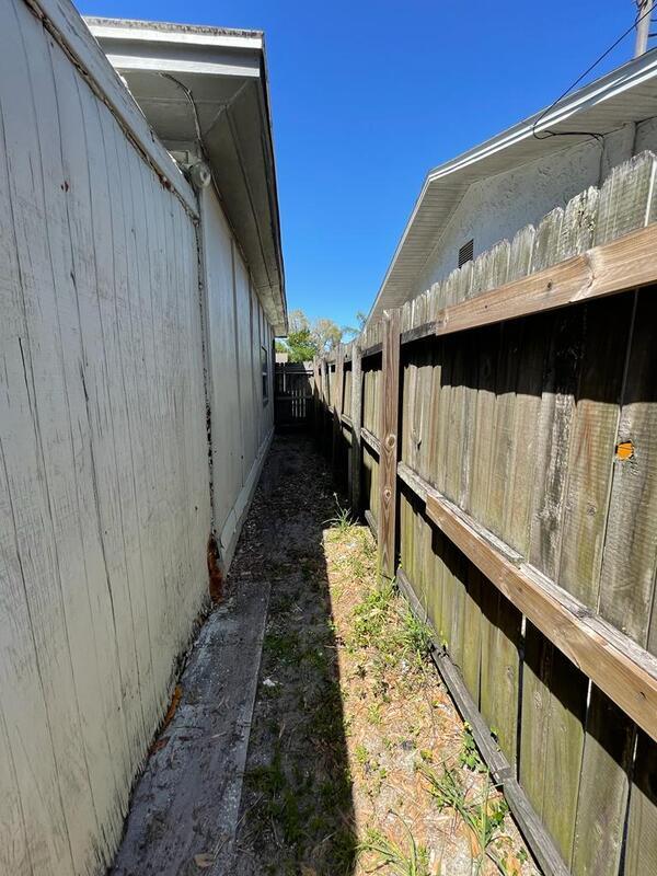 Building Photo - 4518 9th Ave S