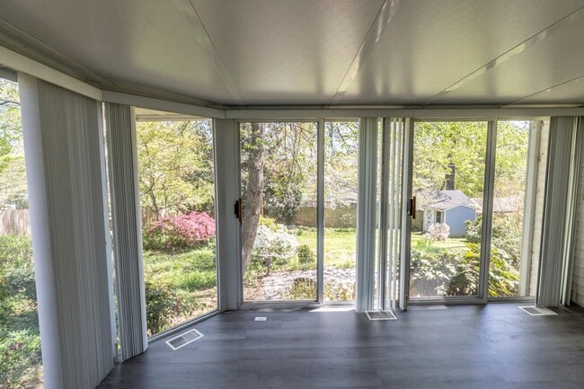 Building Photo - 604 Wilder Dr